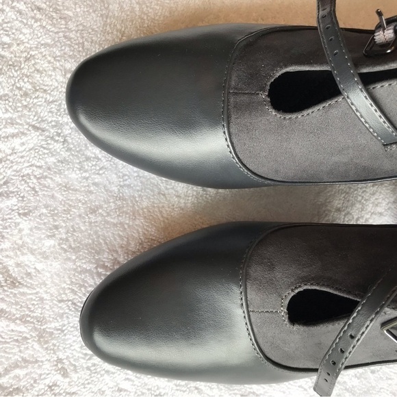 Soft Moc navy shoe  bootie with small heel and strap.  Suede and leather look. - Picture 5 of 10